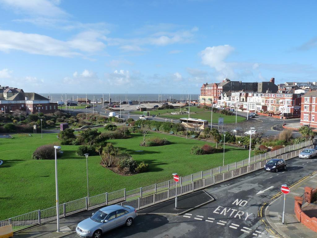 Moorings Hotel Blackpool Exteriör bild